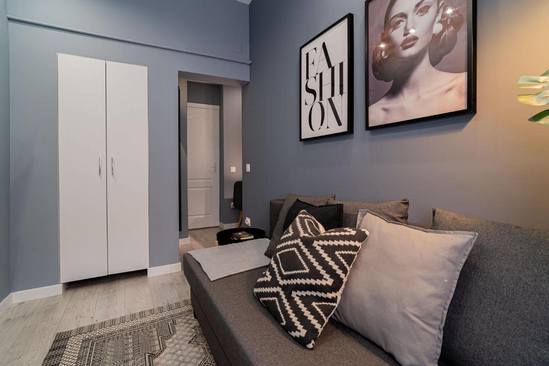Chic Black & White 2Br Retreat On Dambovitei ブカレスト エクステリア 写真
